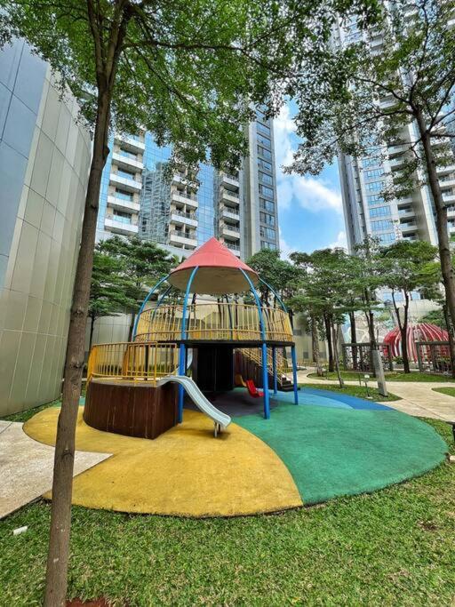 Cozy Studio In Taman Anggrek Residences Apartment *